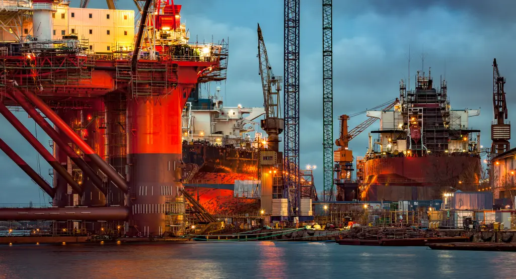 Big oil corporations' fuel ships